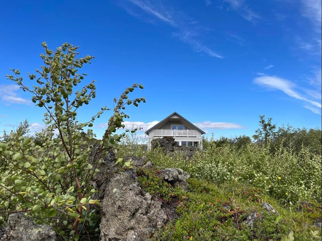 Slow Travel Myvatn - Þufa - Private Homestay Extérieur photo