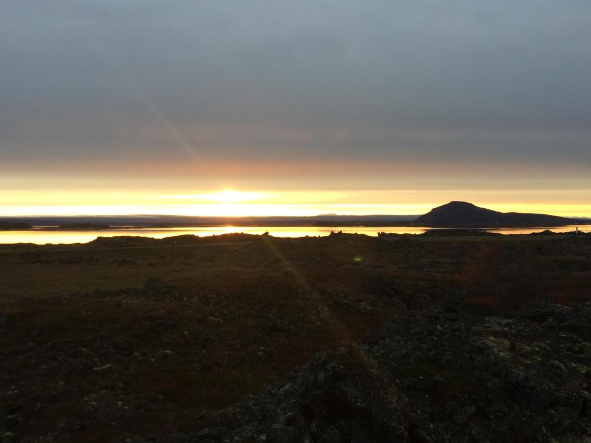 Slow Travel Myvatn - Þufa - Private Homestay Extérieur photo